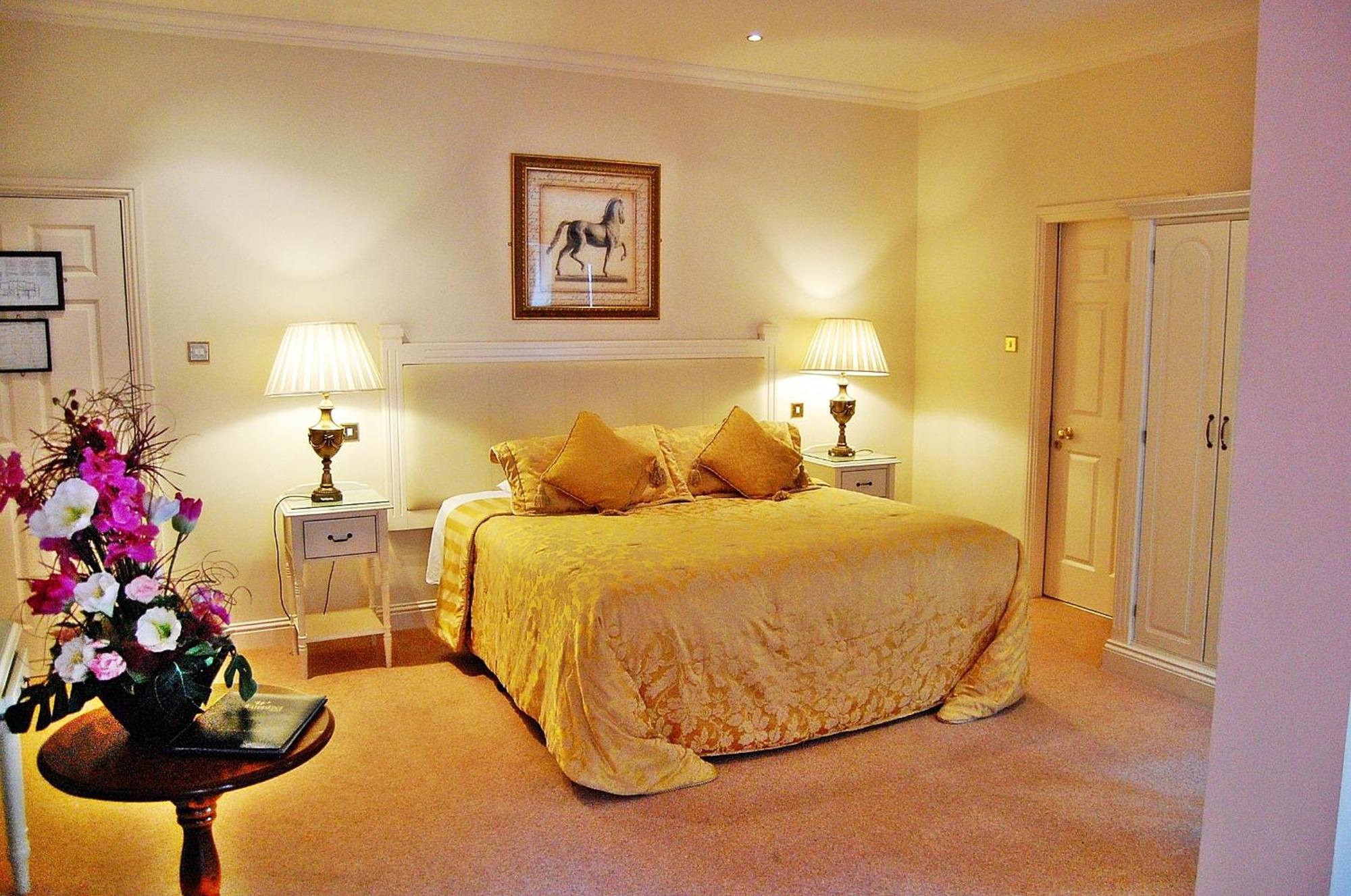 Watersedge Hotel Cobh Bagian luar foto
