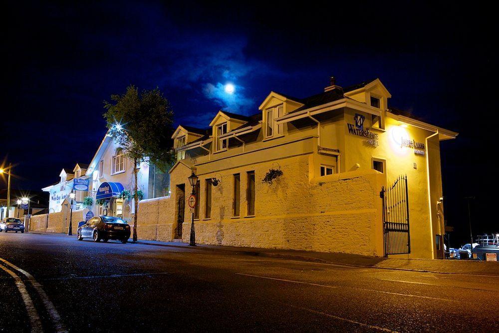 Watersedge Hotel Cobh Bagian luar foto